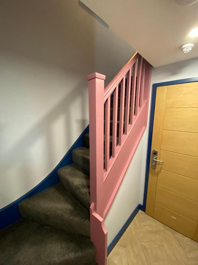 Aaron Wise - 51 Fitzhamon Apartments Cardiff Exterior photo