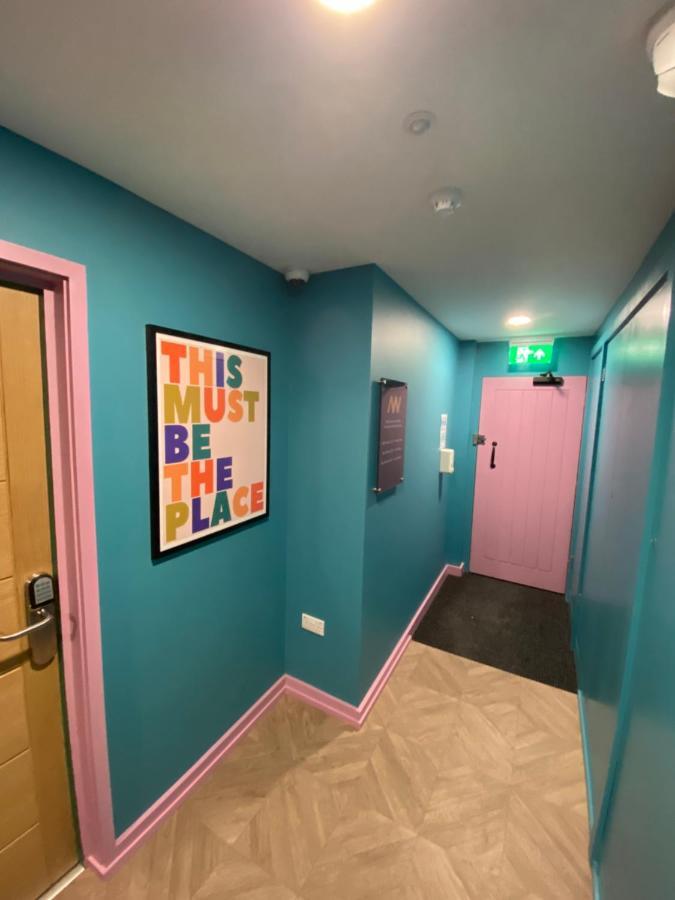 Aaron Wise - 51 Fitzhamon Apartments Cardiff Exterior photo